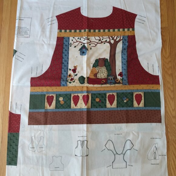 Vintage Country Bears Vest Sewing Pattern: Kitschy Cottagecore Fabric Panel - Picture 8 of 9